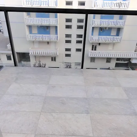 Sea View Flat Near Piazzale Zenith بيبيوني