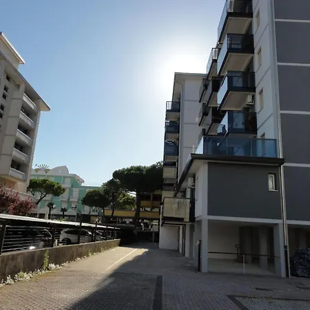 شقة Sea View Flat Near Piazzale Zenith بيبيوني