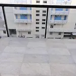 Sea View Flat Near Piazzale Zenith ביביונה