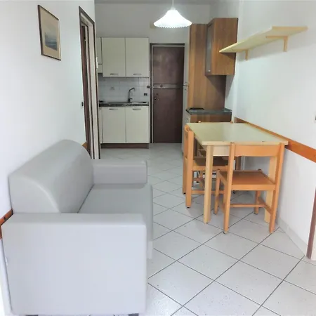דירה Sea View Flat Near Piazzale Zenith ביביונה