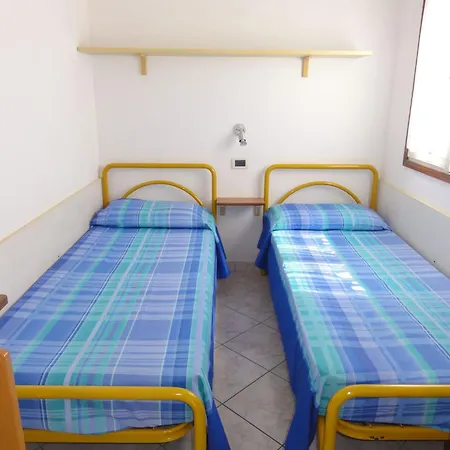 Sea View Flat Near Piazzale Zenith ביביונה